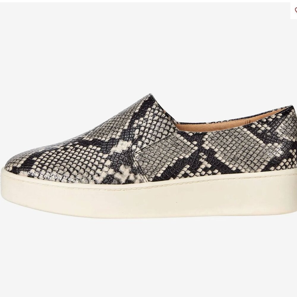 Baretraps Yannah NWOB Sz 6 Buff Slip On Sneaker - Picture 14 of 16